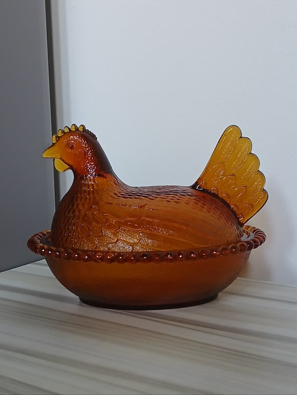 Vtg Dark Amber Indiana Glass Hen on Nest Open Slotted Beads Striated Nest READ